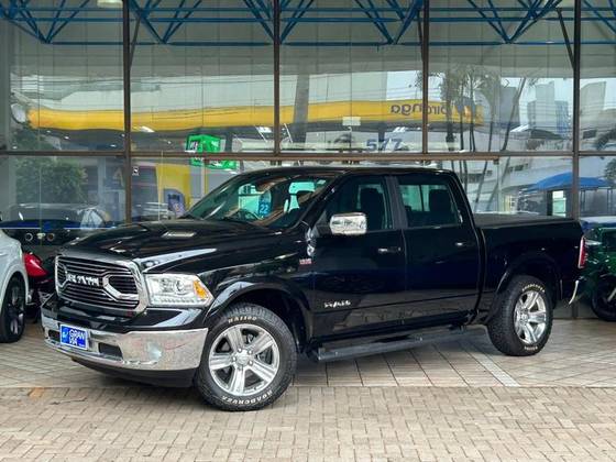 RAM CLASSIC 5.7 V8 GASOLINA LARAMIE CD 4X4 AUTOMÁTICO